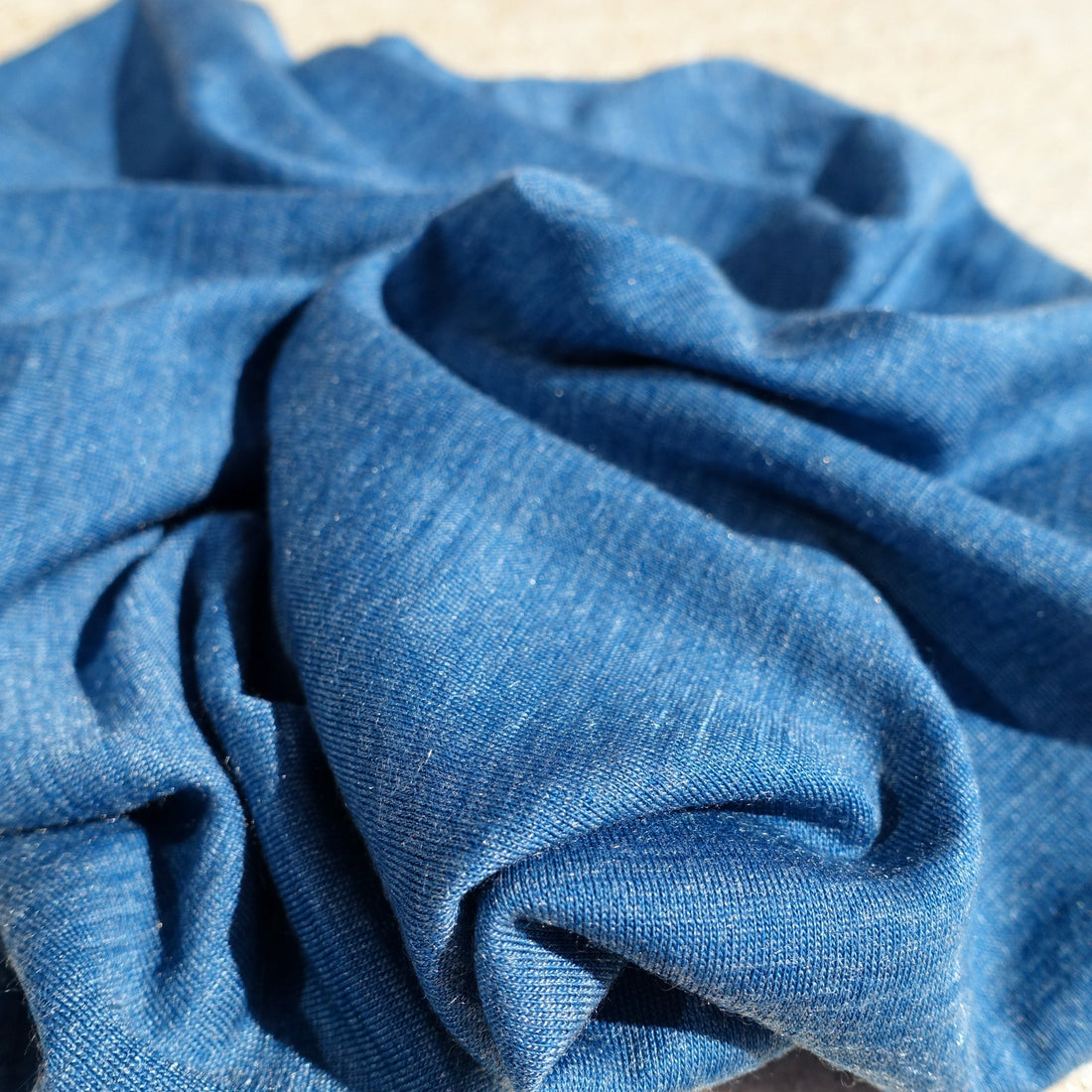 Tencel, Seide oder Merinowolle? Der ehrliche Materialvergleich