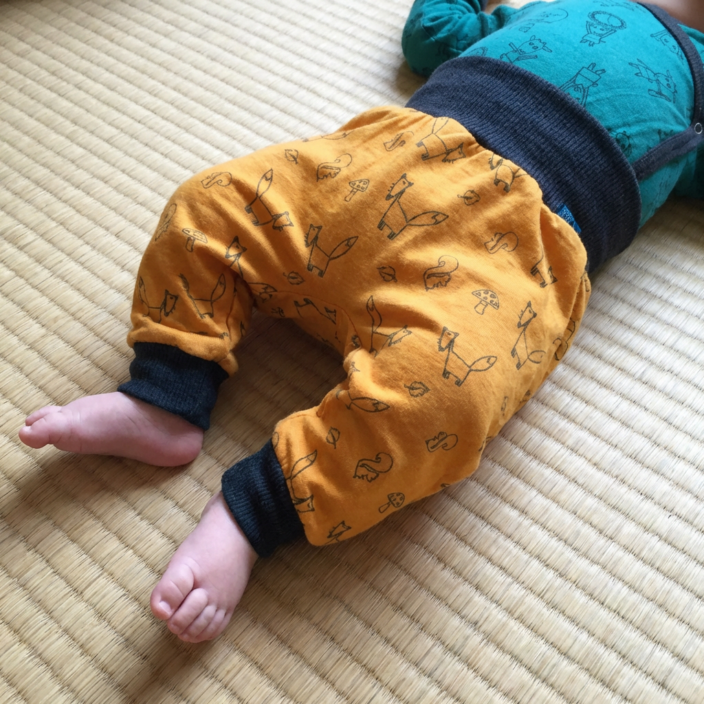 Hose sonnengelb Fuchs, Merinowolle & Seide (bio/GOTS)