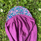 Sommerkappe zwetschke mit Blumen limited edition, Merinowolle & Seide (bio/GOTS)