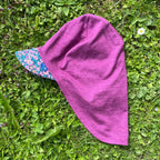 Sommerkappe zwetschke mit Blumen limited edition, Merinowolle & Seide (bio/GOTS)