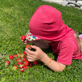 Sommerkappe himbeere mit Erdbeeren limited edition, Merinowolle & Seide (bio/GOTS)